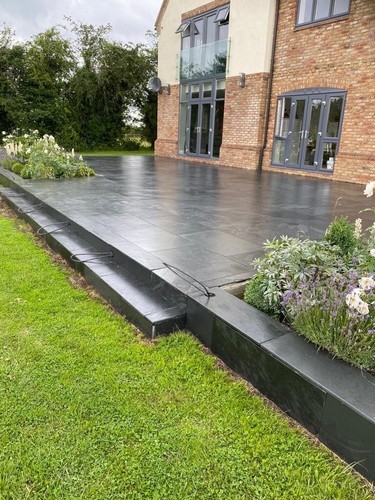 Charcoal slate paving patio - charcoal,